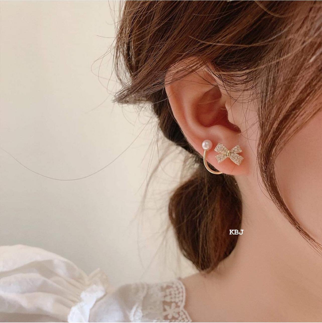 Bông tai ngọc trai tôn vinh nét dịu dàng phái đẹp