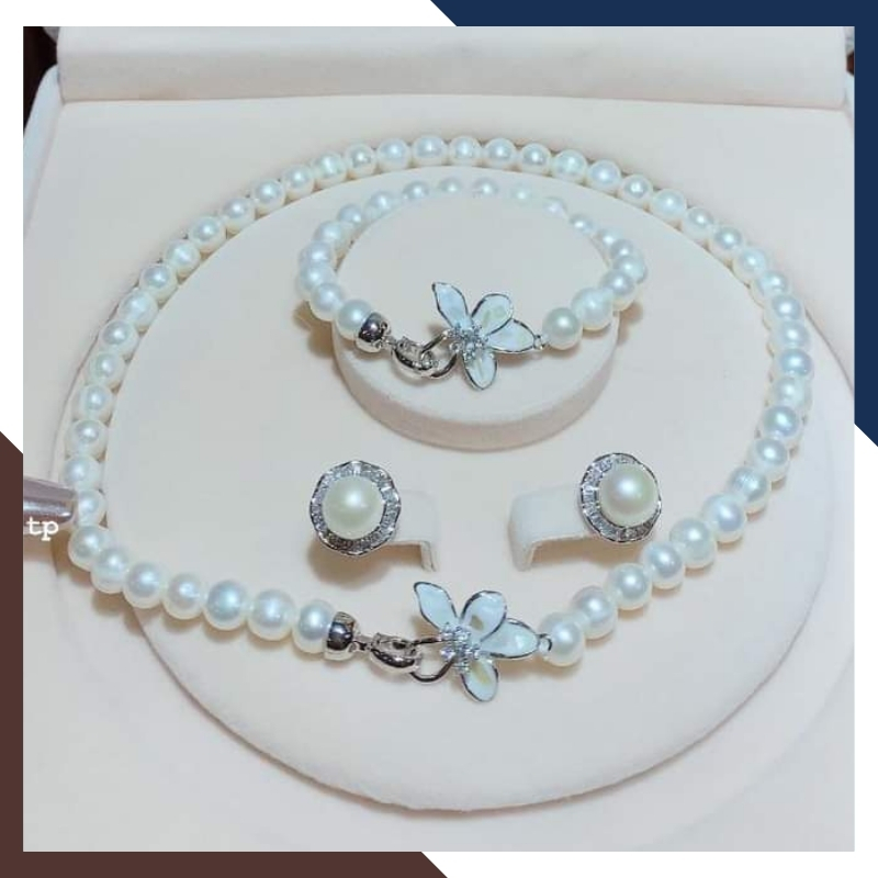 Vòng cổ Choker ngọc trai