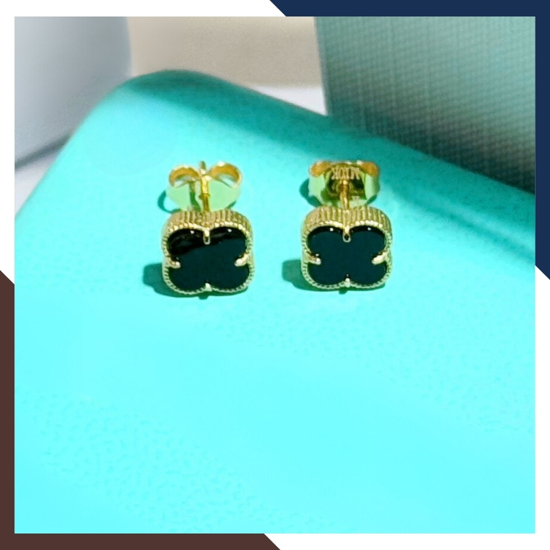 Bộ trang sức vàng tây 10k hình cỏ 4 lá gồm dây chuyền, lắc tay và bông tai mã L86D66B37