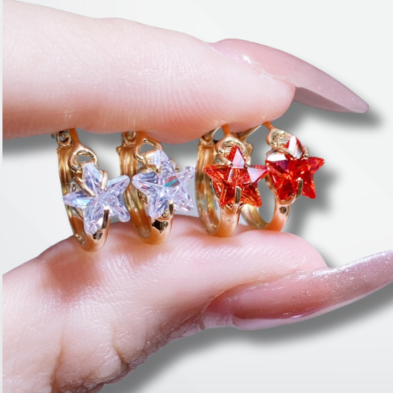 Bông tai tròn vàng tây 10k đeo sát tai đính đá hình ngôi sao màu đỏ, trắng trẻ trung mới đẹp cho nữ mã TL28