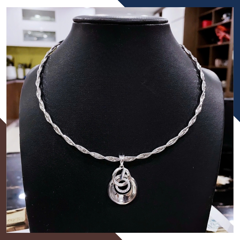 Kiềng Vàng Trắng Đeo Cổ Nữ Thanh Lịch, Quý Phái DCVN397 | Vàng Ý 10k