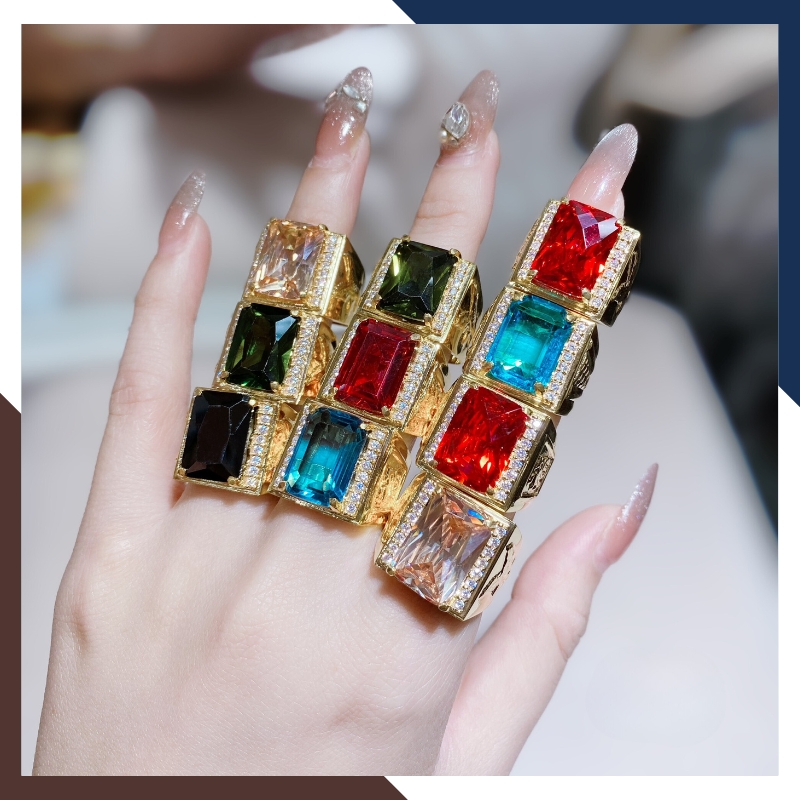 Nhẫn vàng nam tầm giá 5 triệu đính đá phong thuỷ