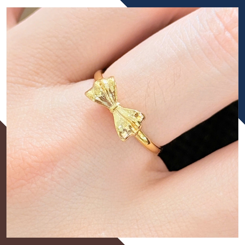 Nhẫn mảnh hình nơ