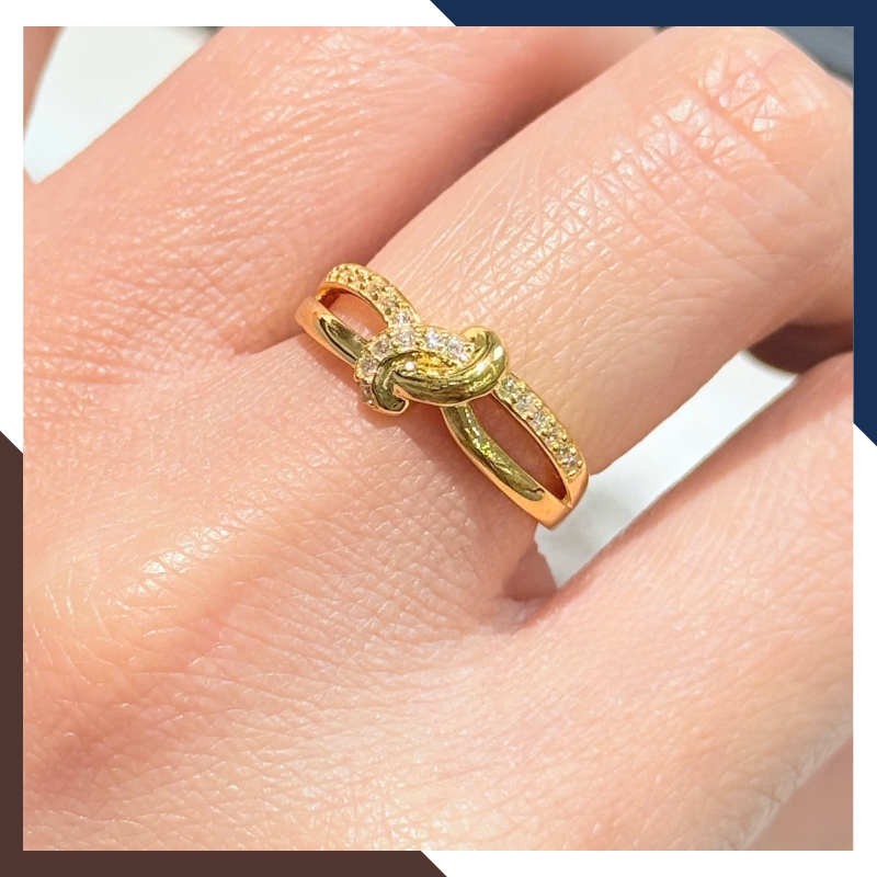 Nhẫn thanh mảnh hình nơ