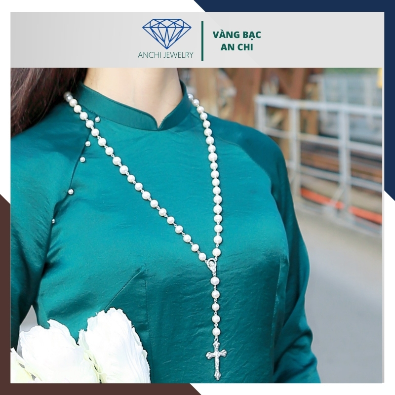 Vòng cổ ngọc trai mặc áo dài phối thánh giá bạc mã 78AC700
