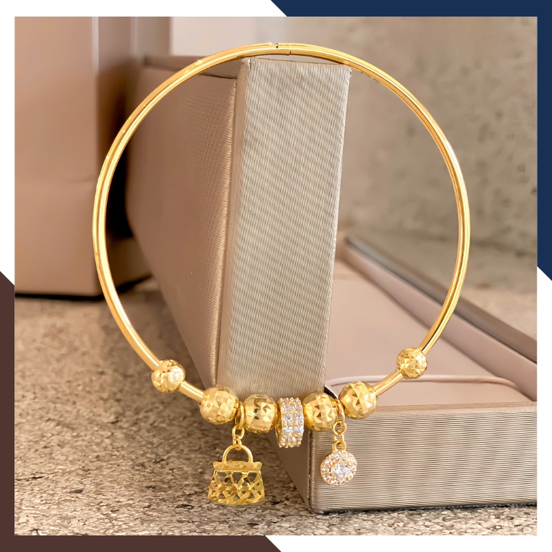 Vòng tay vàng nữ 10k phối charm LTVN207 – Sang trọng, tinh tế