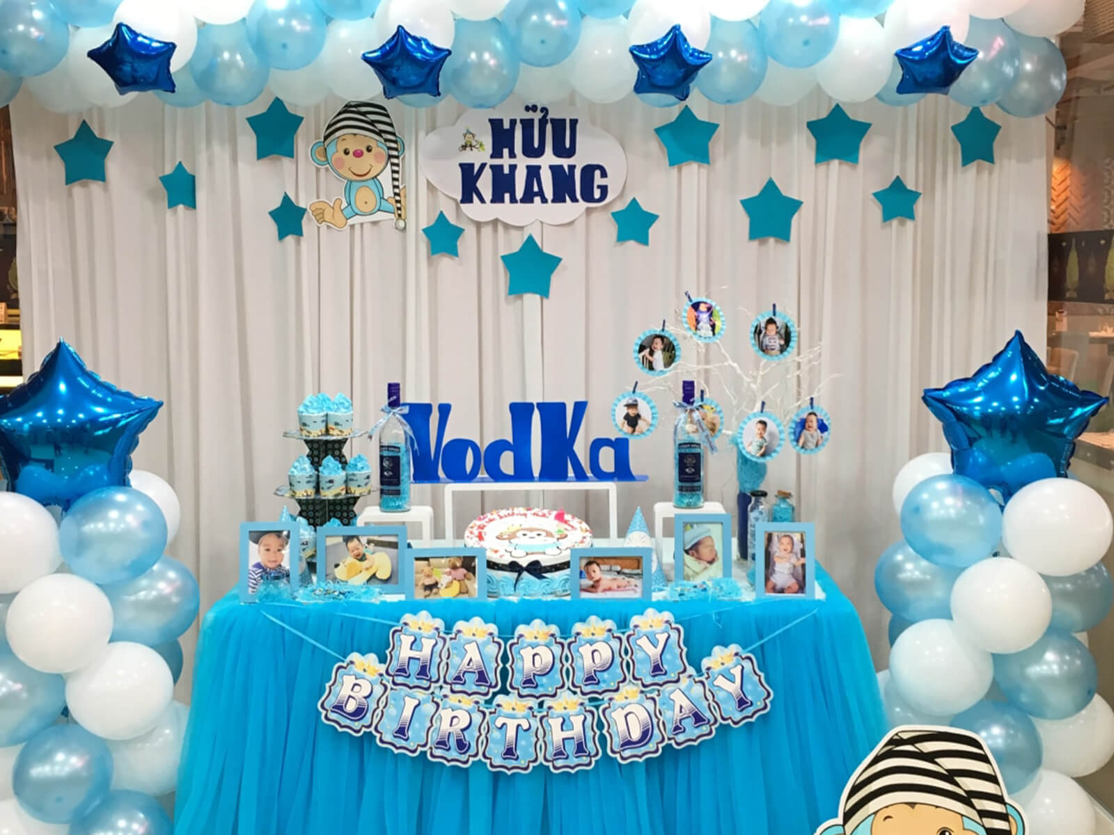 Sự kiện sinh nhật có backdrop