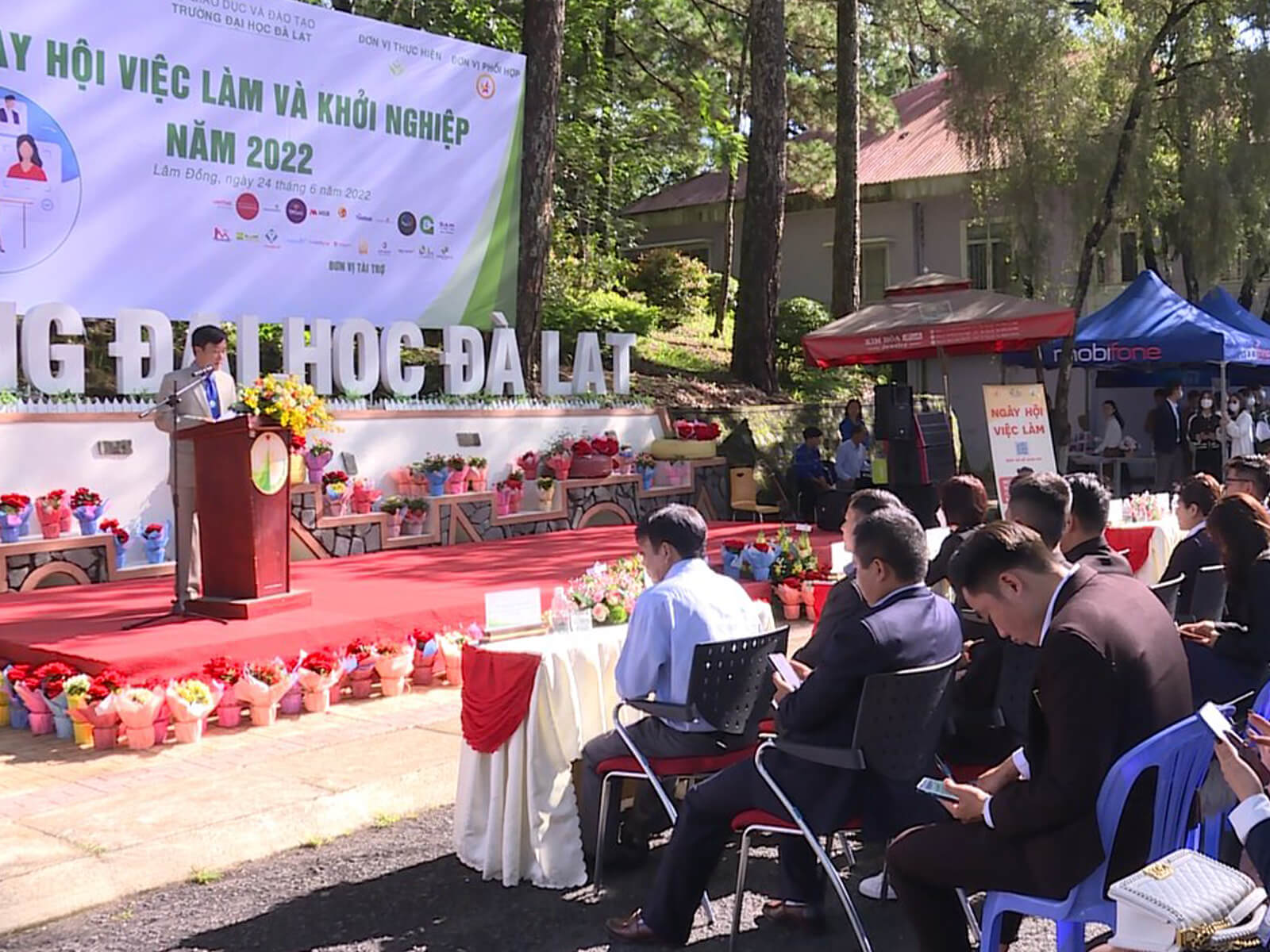 Ý tưởng tổ chức sự kiện cho sinh viên – Ngày hội việc làm