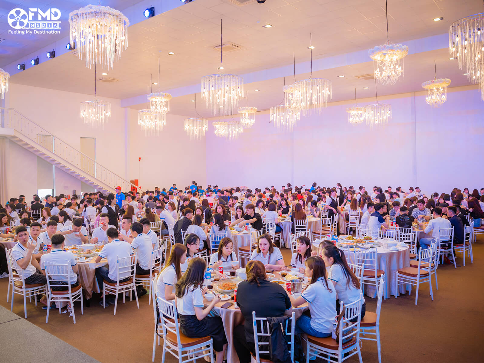 Bạn nên chuẩn bị menu cụ thể cho sự kiện Gala Dinner