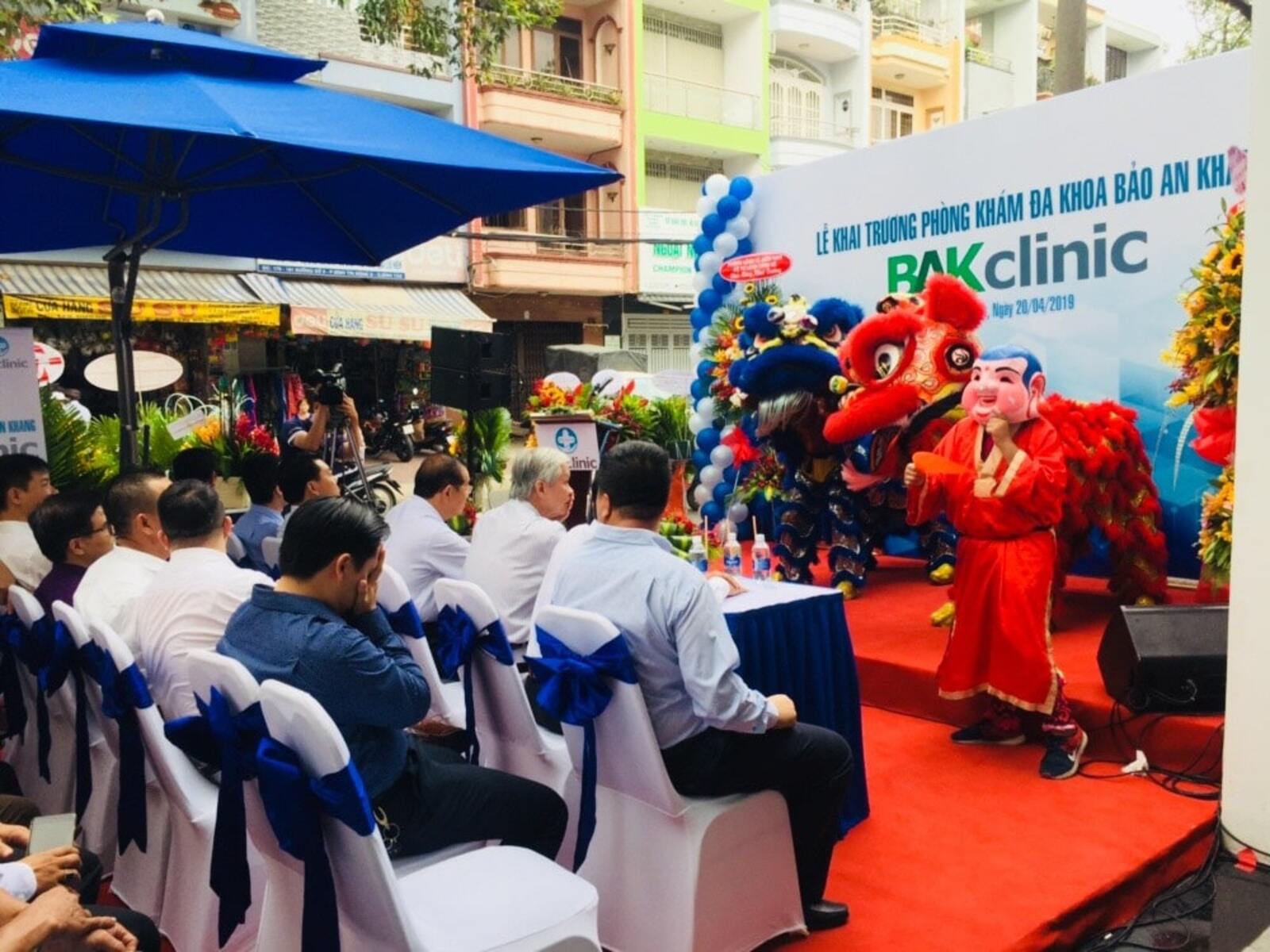 FMD Media cung cấp sự kiện khai trương chuyên nghiệp và trọn gói cho phòng khám nha khoa