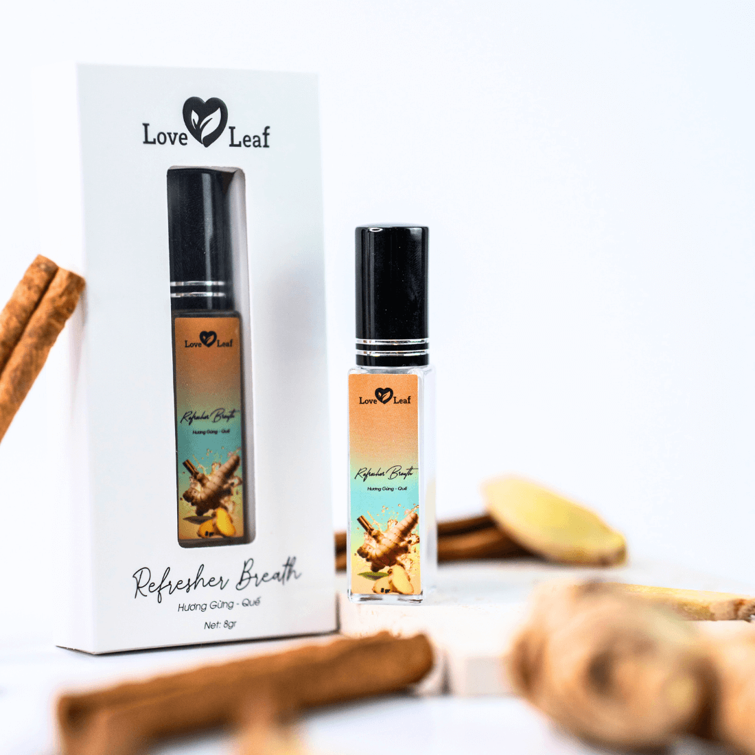 Chai Xịt Thơm Miệng Love Leaf Hương Gừng Quế Thanh Lọc Khoang Miệng, Chai 8gr