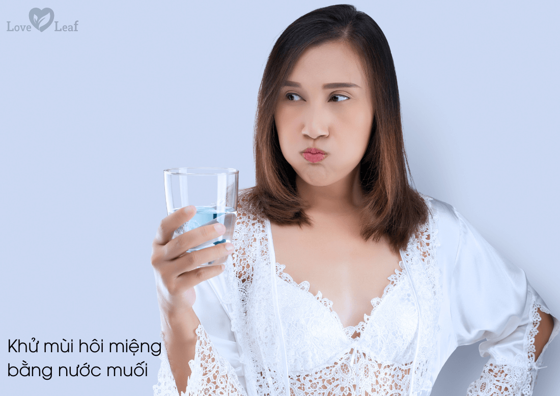 Khử mùi hôi miệng bằng nước muối