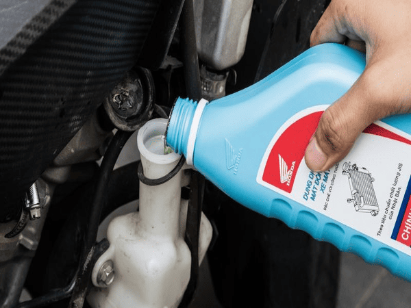 Thiếu nước làm mát sẽ khiến xe 50cc chạy yếu