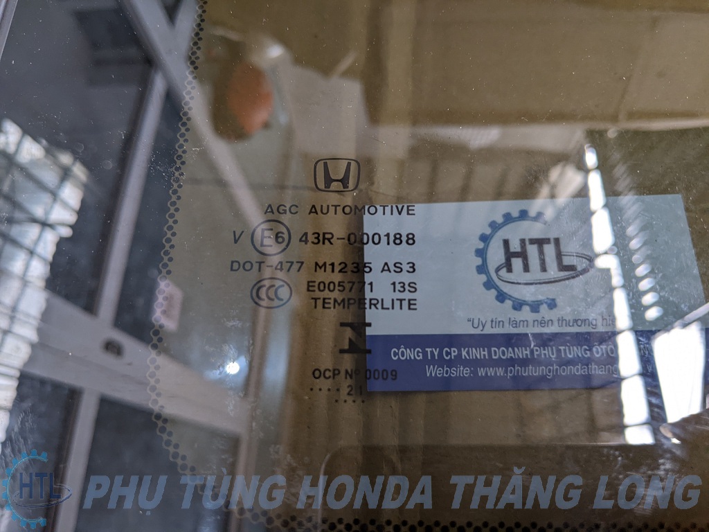 Kính cửa sổ trời CRV 2018 - 2019 - 2020 - 2021