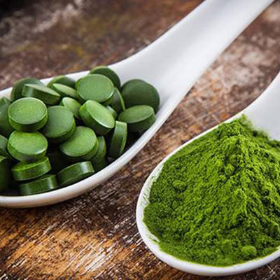 So sánh tảo xoắn và tảo mặt trời loại nào tốt hơn?