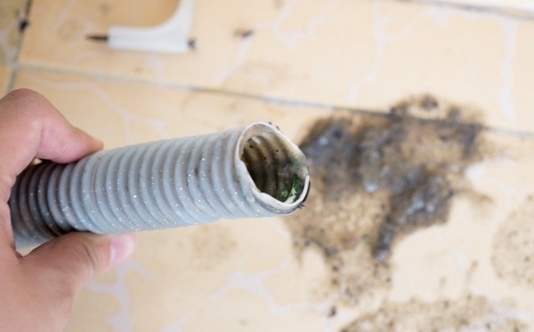 Nguồn nước nhiễm bẩn nguyên nhân làm cho máy giặt xả nước liên tục