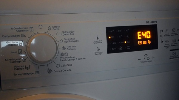 Trường hợp cần reset máy Electrolux