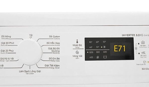 Mã lỗi E71 phát sinh từ cảm biến nhiệt của máy