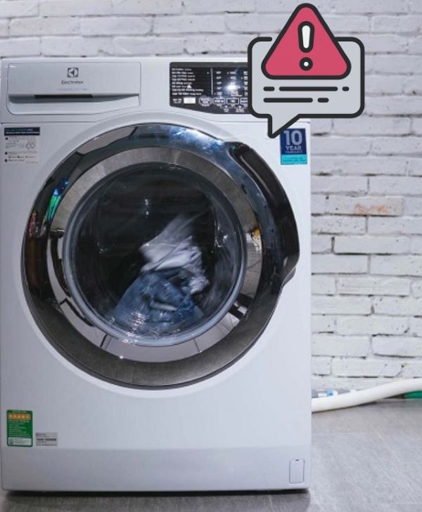 Máy giặt Electrolux báo lỗi EA khi có sự cố ở cảm biến nước hay hệ thống điều khiển