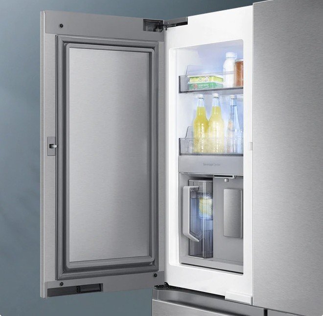 Tủ lạnh đóng không chặt hay quên đóng khiến đèn báo nhấp nháy