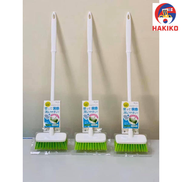 Bàn Chải Vệ Sinh Nhà Tắm Nhật Bản Cán Dài