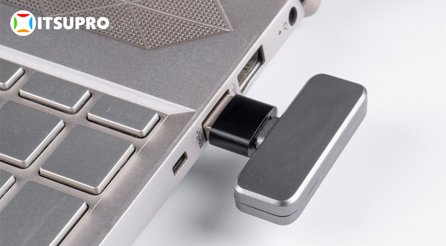 Tệp Excel tương đối nhẹ và có thể sao lưu dễ dàng với thiết bị ngoại vi