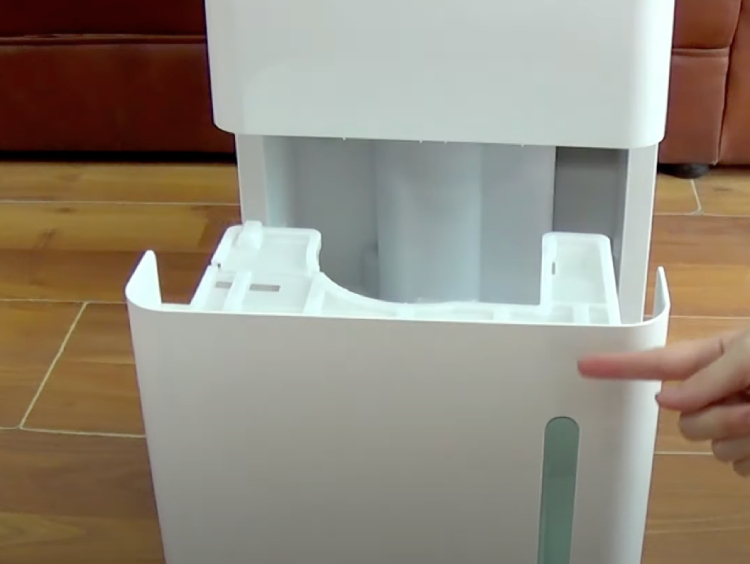 binh chua nuoc 4 lit cua may hut am sharp-dw-d12a-w