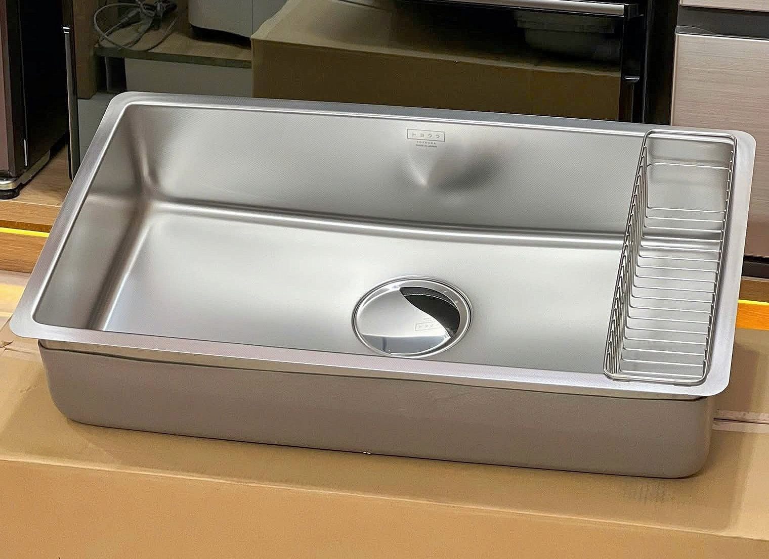 Chậu rửa bát 1 hố TOYOURA N760ZWT-EB