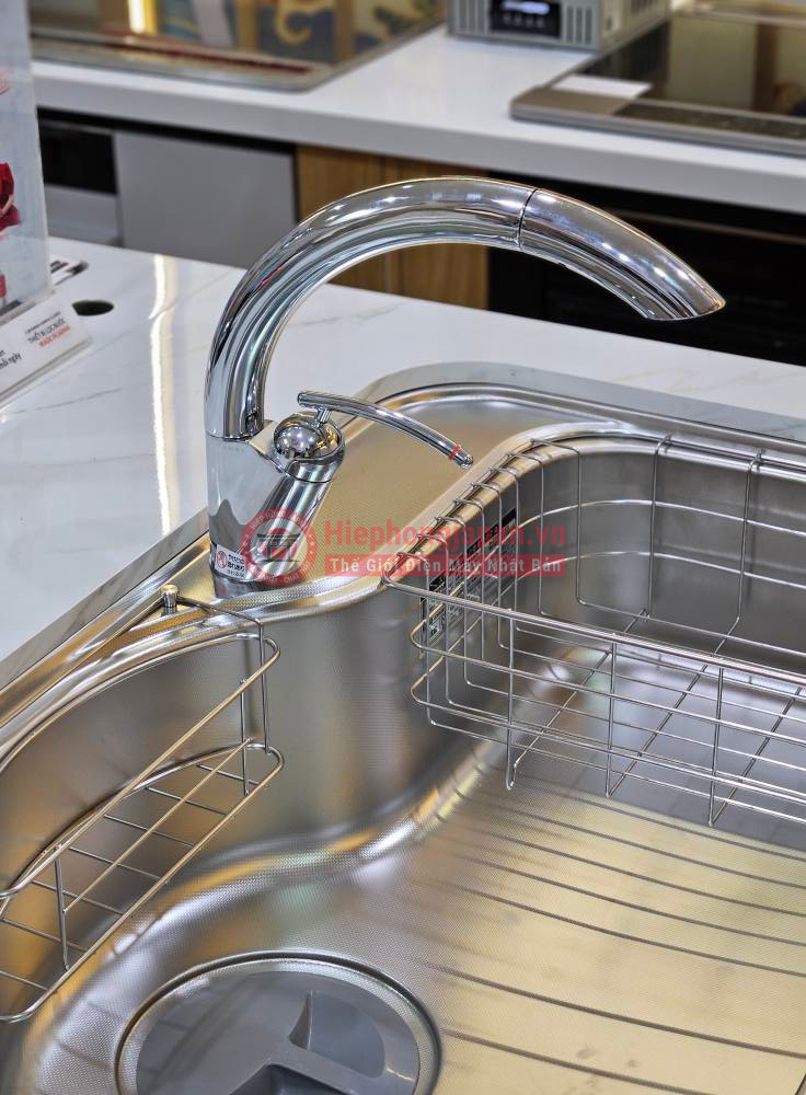 cận cảnh Shigeru FCJ-K FS NE tại showroom của Hiệp Hồng Japan