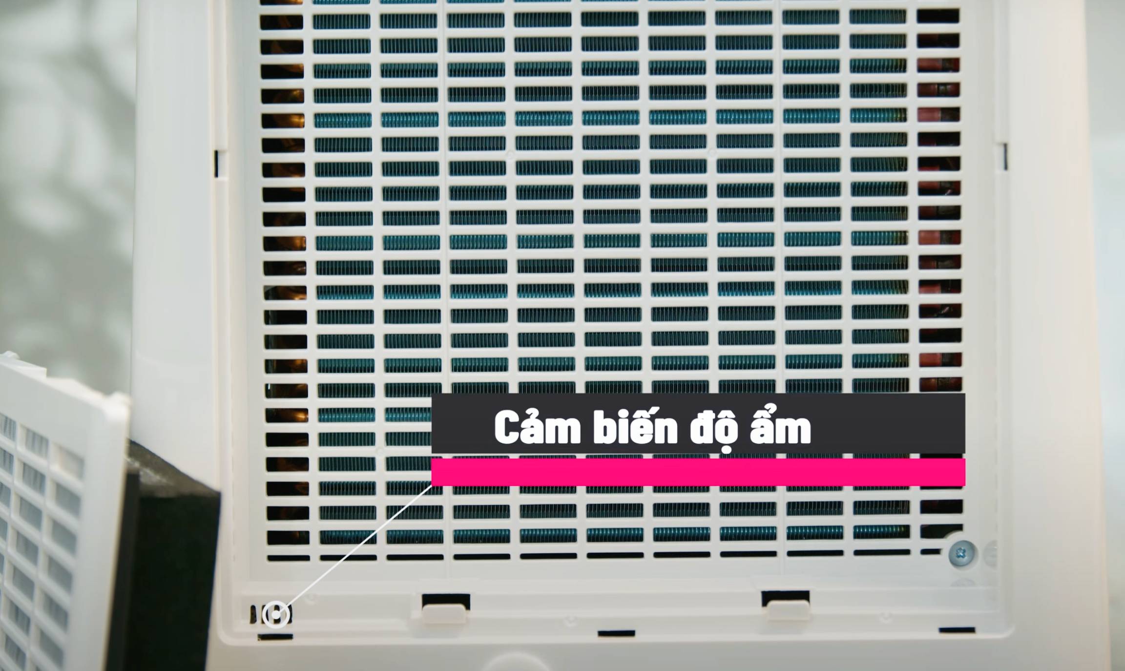 chon may hut am noi dia nhat co nhieu tinh nang thong minh