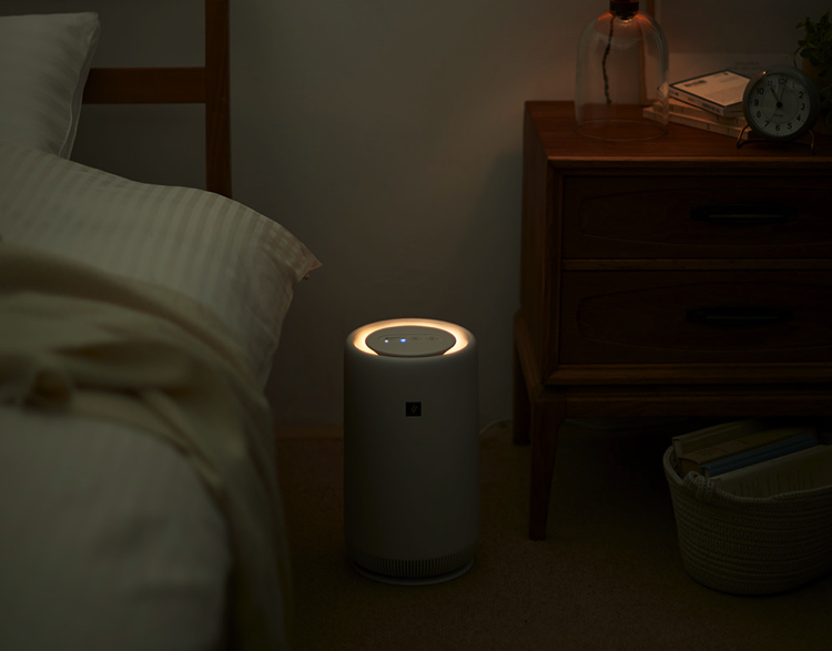 dat may loc khong khi cach giuong 20m