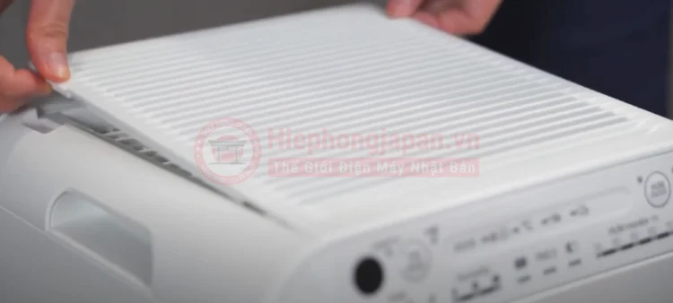 go luoi thoat khi cua may loc khong khi daikin