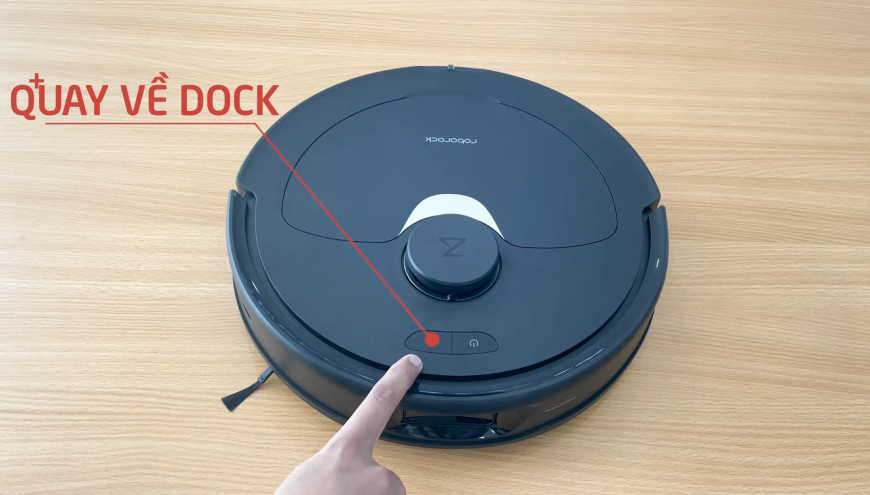 quay về dock sạc