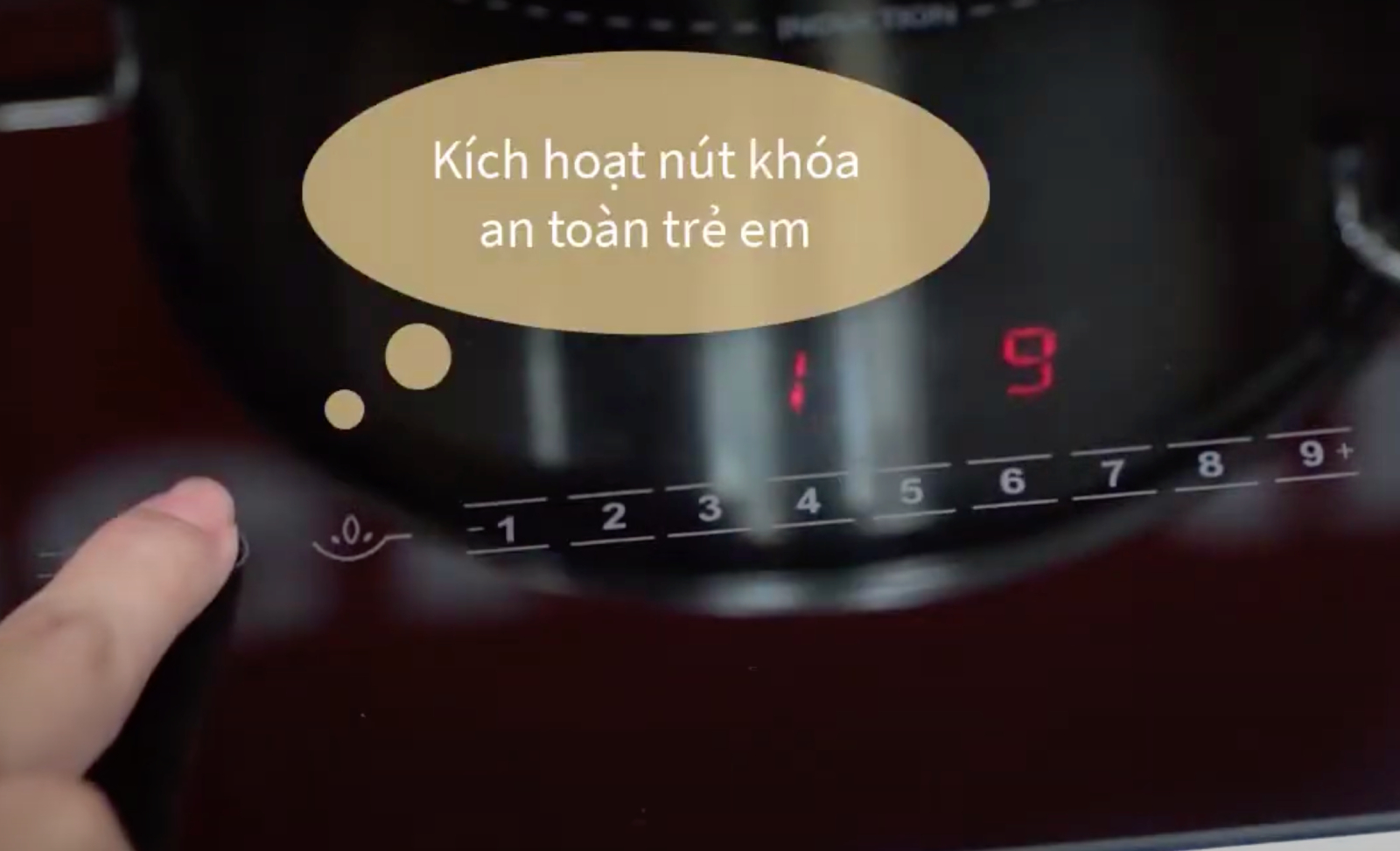 khoa tre em o bep tu