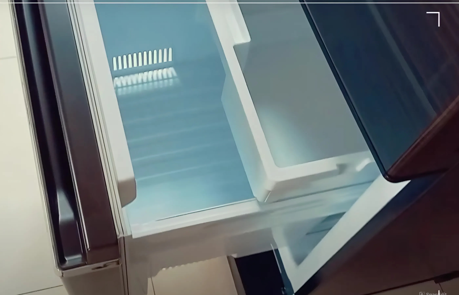 mo tu lanh nhieu co ton dien khong