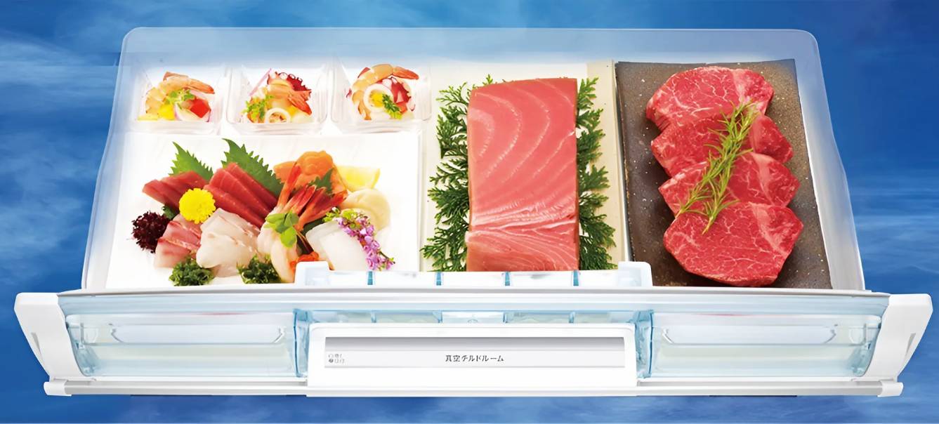 ngan hut chan khong cua tu lanh Hitachi R-WXC74T