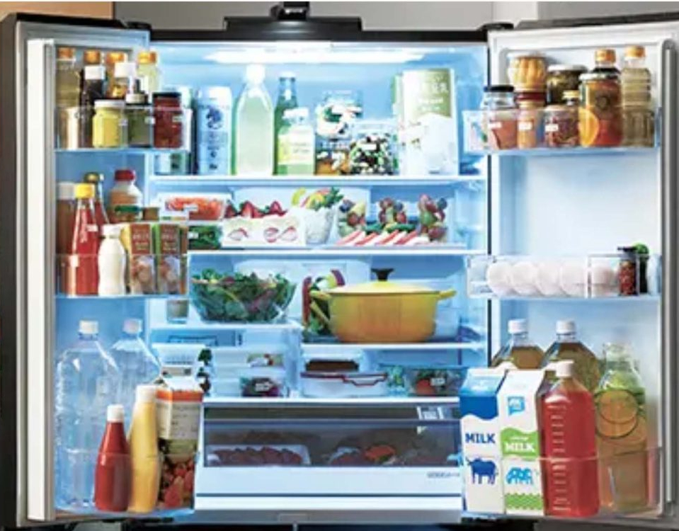 ngan mat tu lanh Hitachi R-HXCC54V co suc chua lon