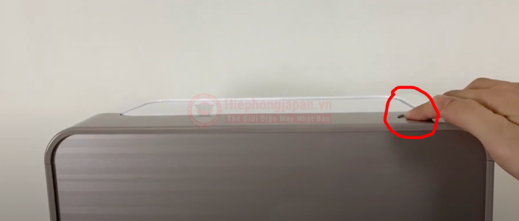 nut nguon may loc khong khi Hitachi-EP-NVG90 N