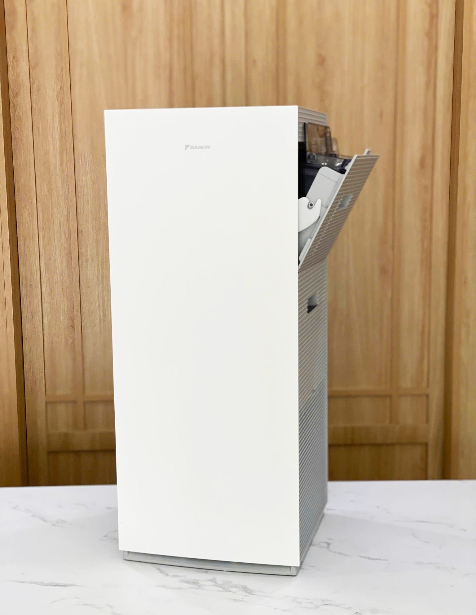 review Máy lọc không khí Daikin MCK70ZVM7