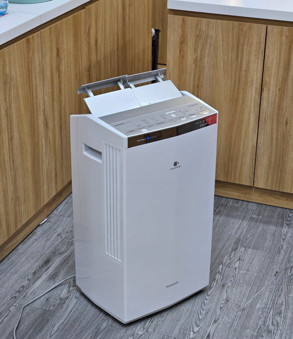 su dung may hut am de khac phuc hien tuong nom am