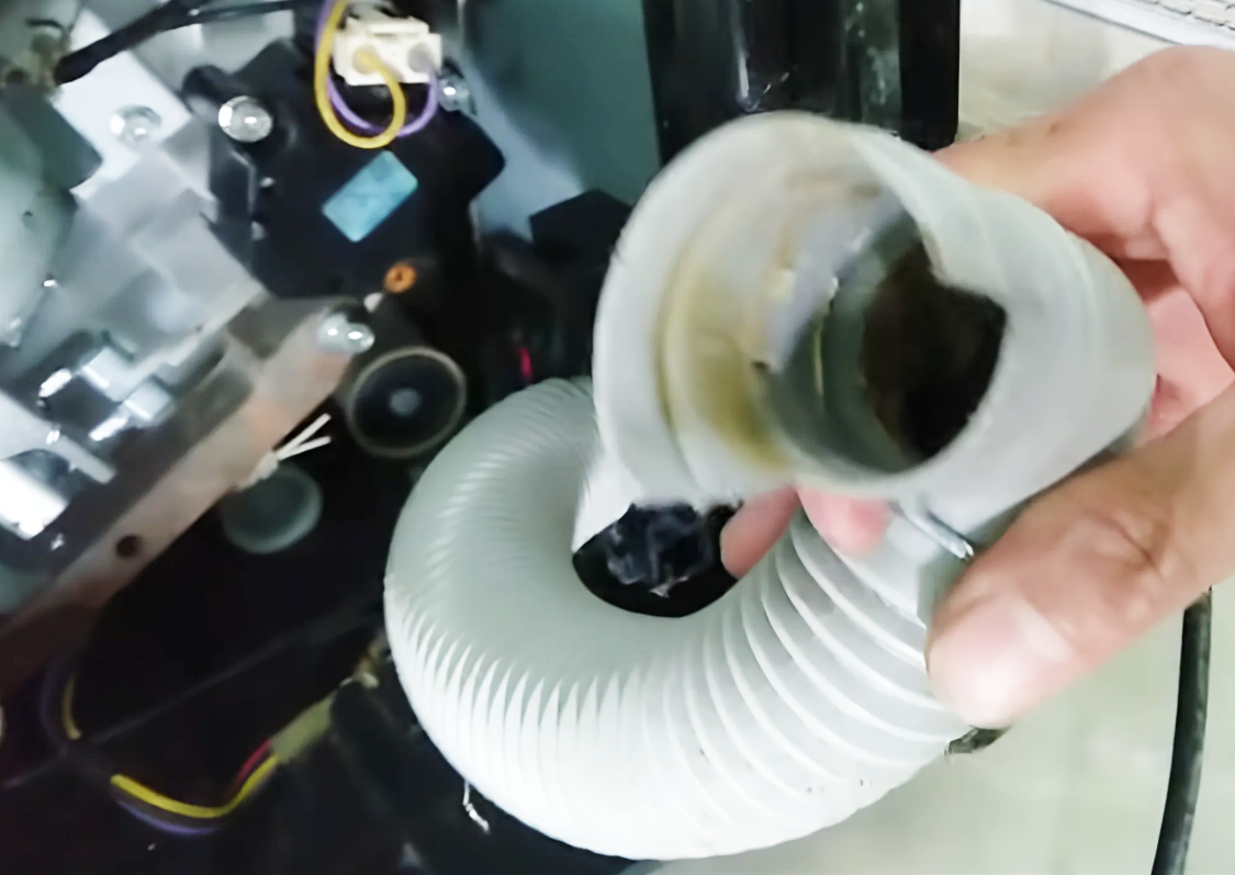 tac ngen ong xả, van xả