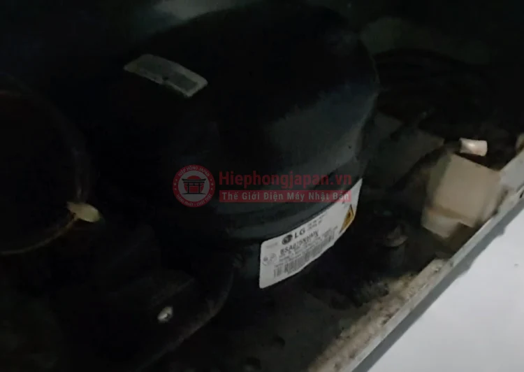 may nen cua tu lanh panasonic bi hong