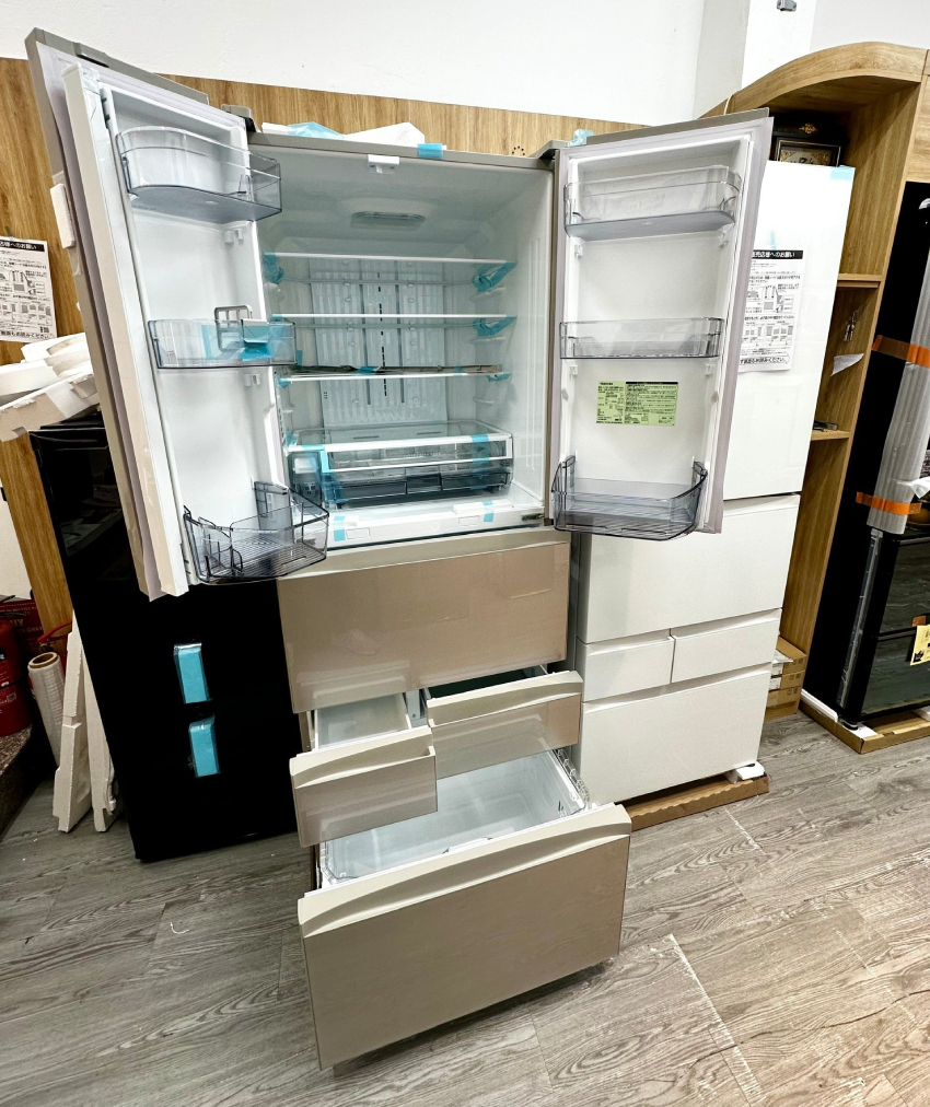 tu lanh Toshiba GR-V550FH