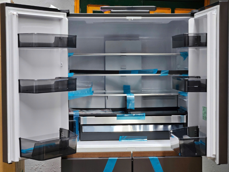 tu lanh Hitachi R-GXCC67V-H noi dia nhat