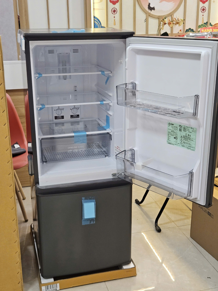 tu lanh Mitsubishi MR-P15J mau den hiephongjapan.vn