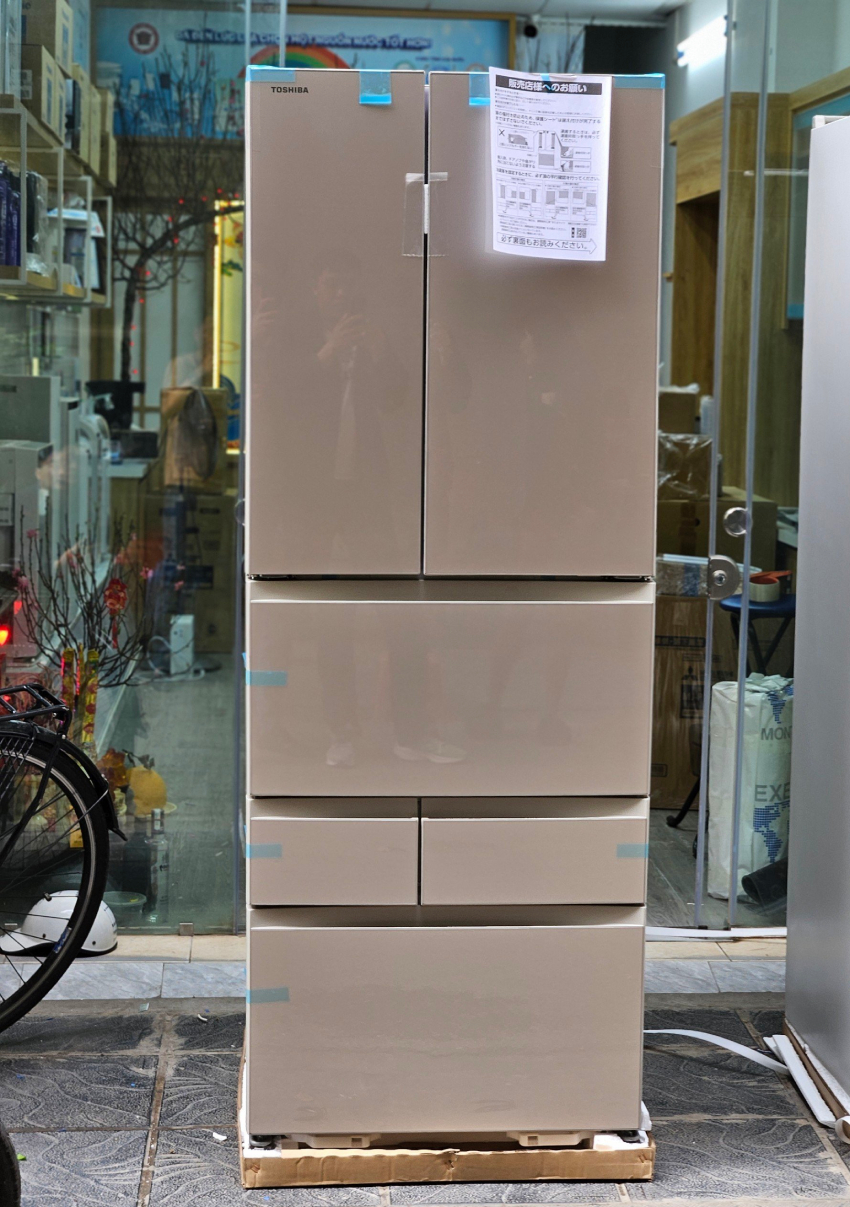 tu lanh Toshiba GR-V550FH