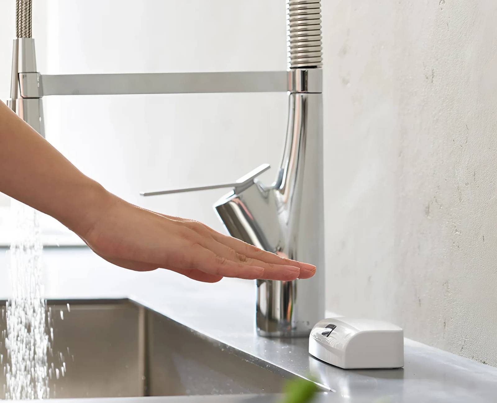 voi rua bat Sanei AK8731JVS hiephongjapan.vn