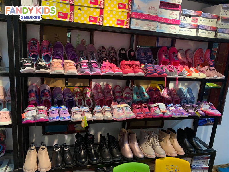 Shop giày thể thao trẻ em tại đà nẵng HAN Kids Store