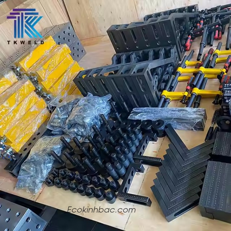 Bàn hàn gang kích thước 2400x1200 lỗ D28