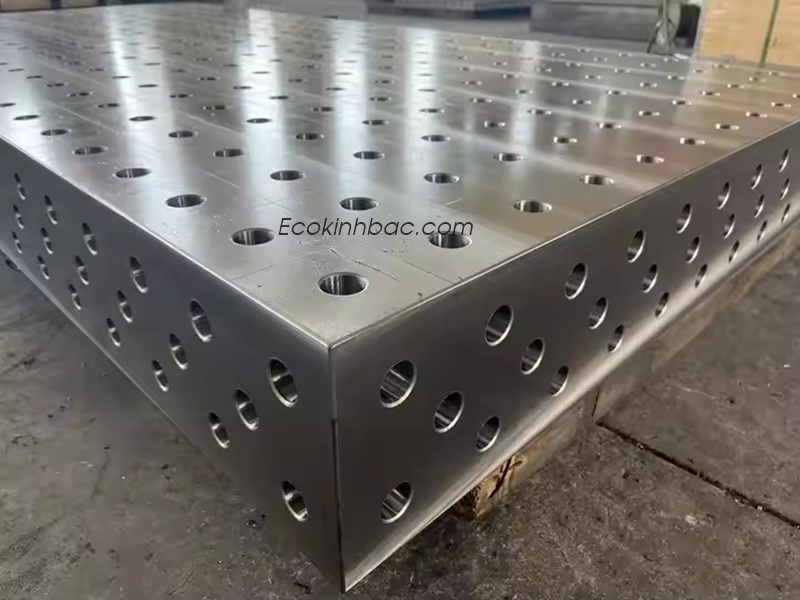 Bàn gá hàn bằng thép kích thước 3000x2000 lỗ D28